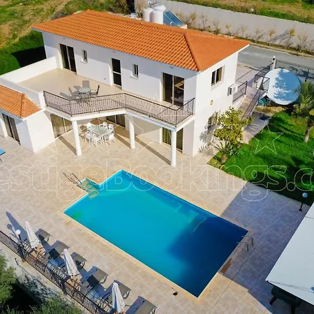 Willa Eframia Dyo By Prestige Bookings *