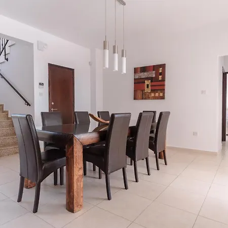 Willa Eframia Dyo By Prestige Bookings