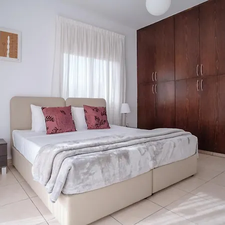 Eframia Dyo By Prestige Bookings *