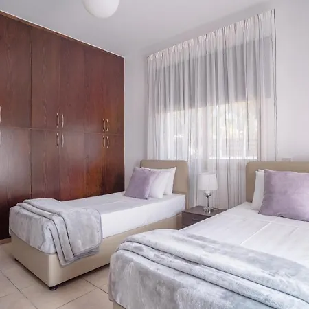 Eframia Dyo By Prestige Bookings