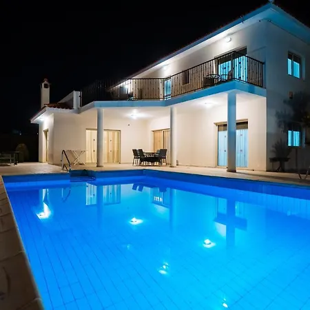 Eframia Dyo By Prestige Bookings * Πέγεια