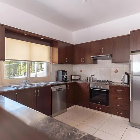 Eframia Dyo By Prestige Bookings 佩亚